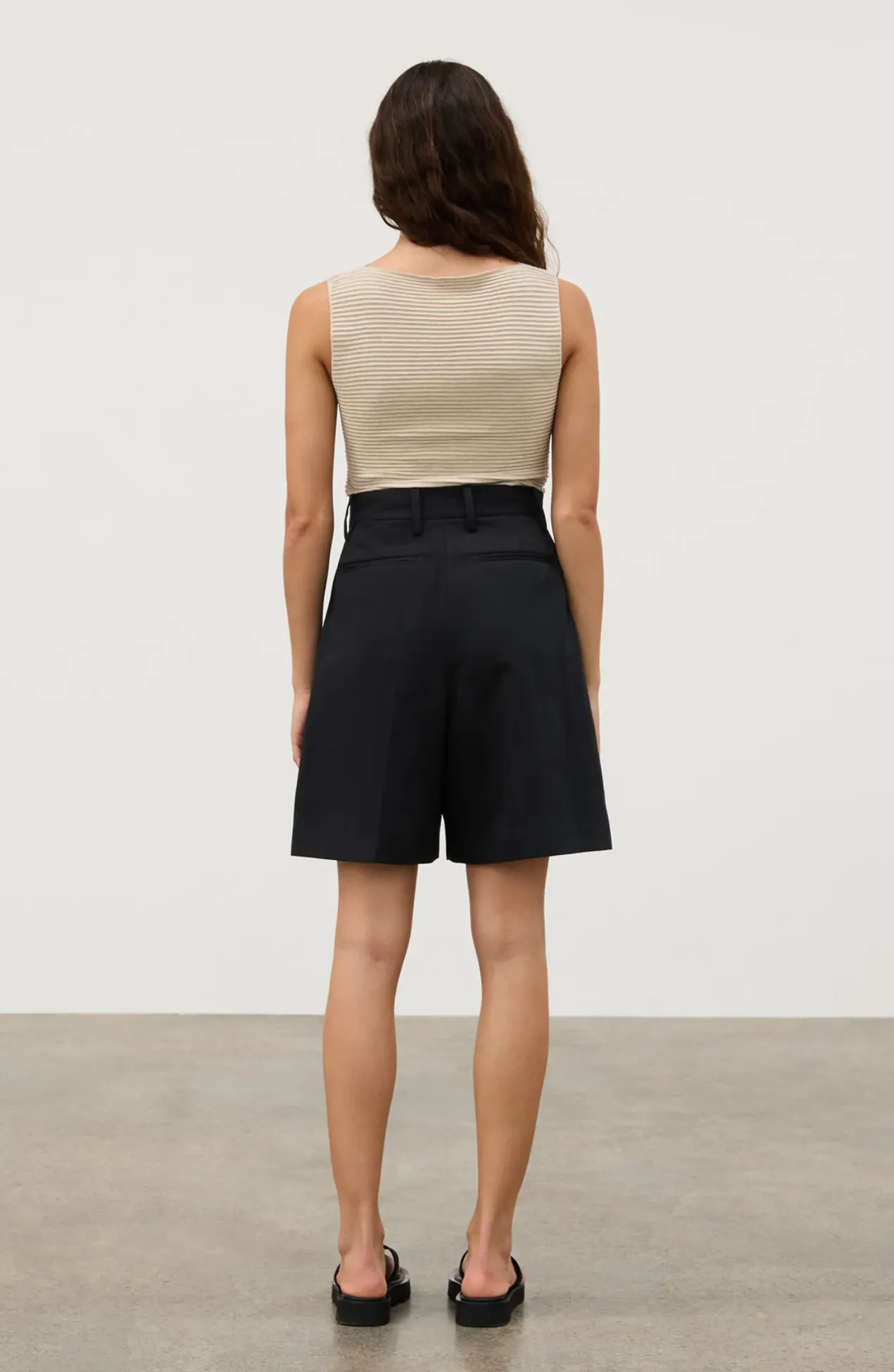 RECYCLED TAILORED SHORTS | BLACK